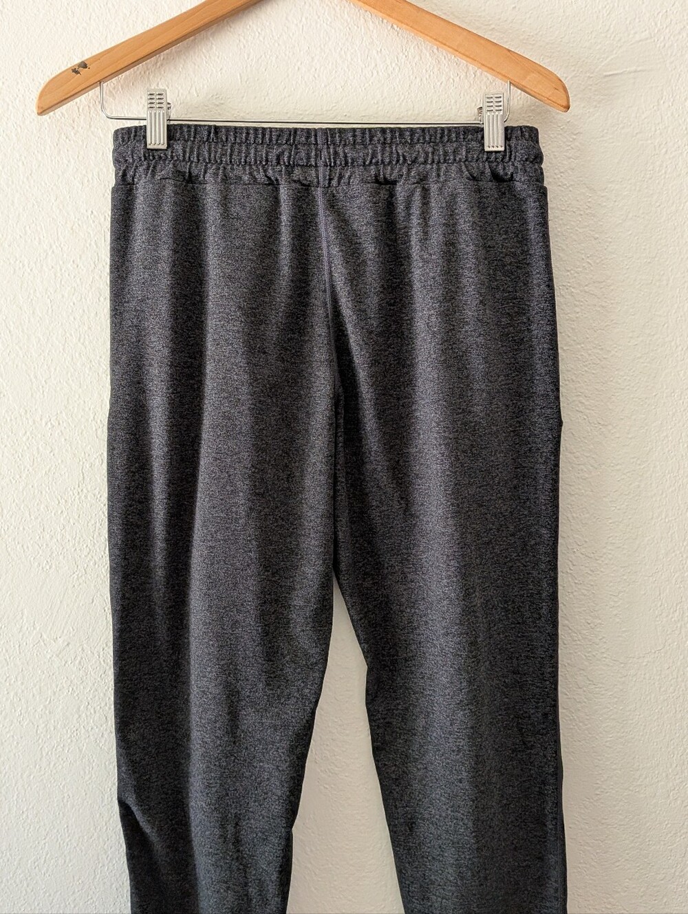 Vuori Performance Jogger Sweatpants Charcoal Heather Gray Drawstring Women’s S - Picture 6 of 7